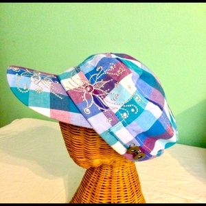 Newsboy cap, checked, silver floral embroidery.